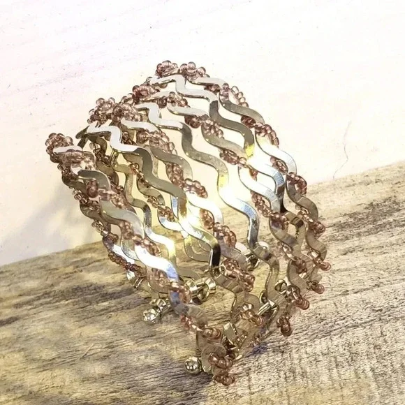 Vintage 90s Y2K Silver Pink Beaded Wire Wrap Detail Cuff Bracelet - Picture 5 of 12